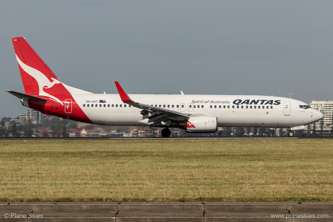Qantas Boeing 737-800 VH-VXT at Sydney Kingsford Smith International Airport (YSSY/SYD)