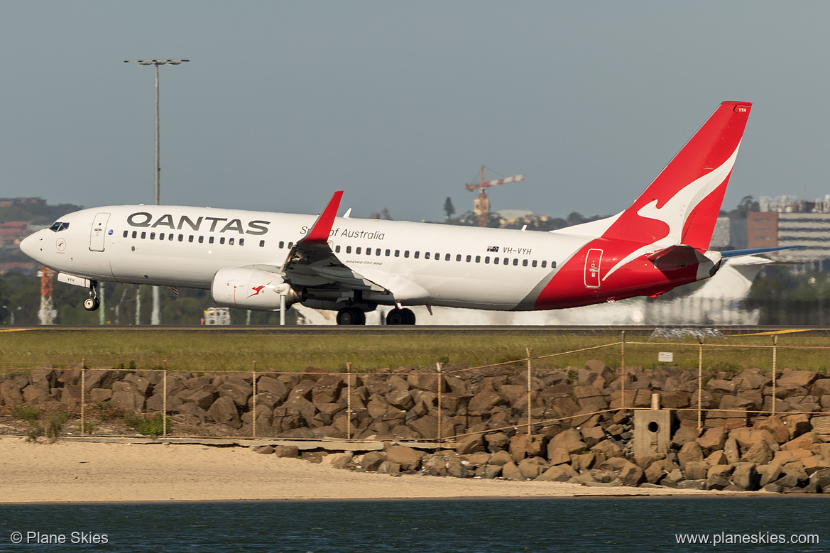 Qantas Boeing 737-800 VH-VYH at Sydney Kingsford Smith International Airport (YSSY/SYD)