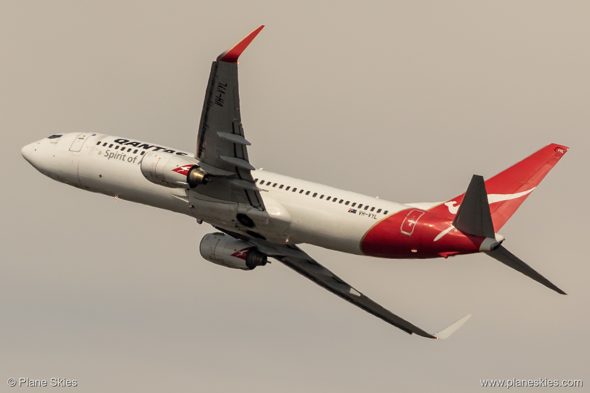 Qantas Boeing 737-800 VH-VYL at Sydney Kingsford Smith International Airport (YSSY/SYD)