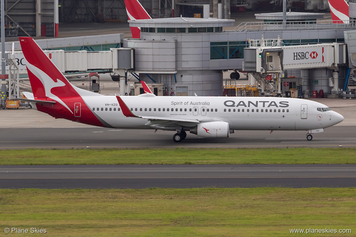 Qantas Boeing 737-800 VH-VZO at Sydney Kingsford Smith International Airport (YSSY/SYD) Qantas Boeing 737-800 VH-VZO at Sydney Kingsford Smith International Airport (YSSY/SYD)