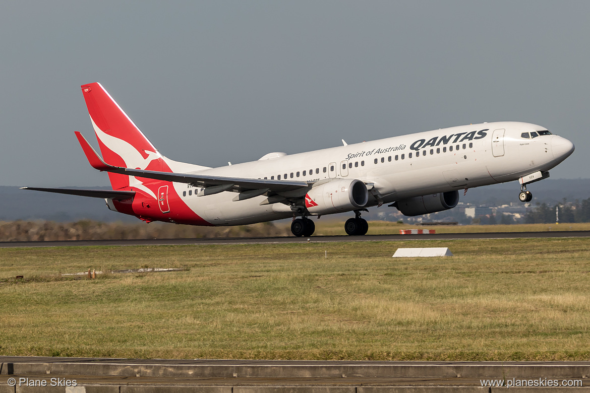 Qantas Boeing 737-800 VH-VZV at Sydney Kingsford Smith International Airport (YSSY/SYD) Qantas Boeing 737-800 VH-VZV at Sydney Kingsford Smith International Airport (YSSY/SYD)