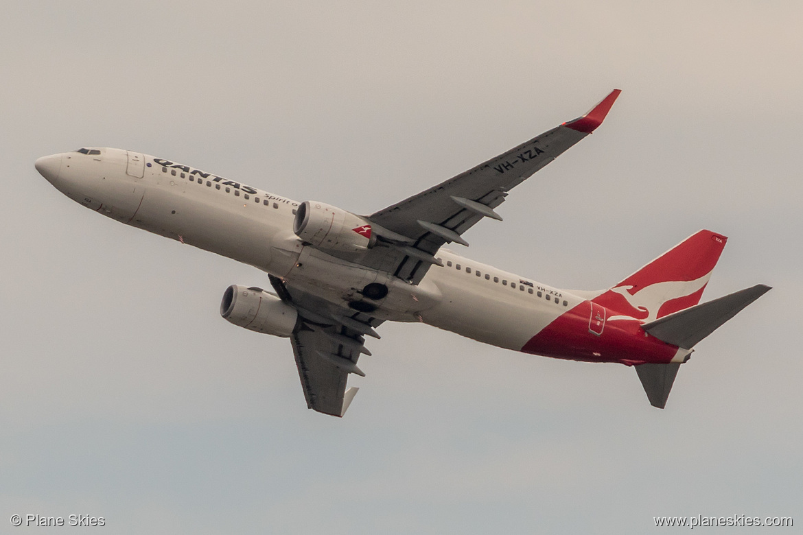 Qantas Boeing 737-800 VH-XZA at Sydney Kingsford Smith International Airport (YSSY/SYD)