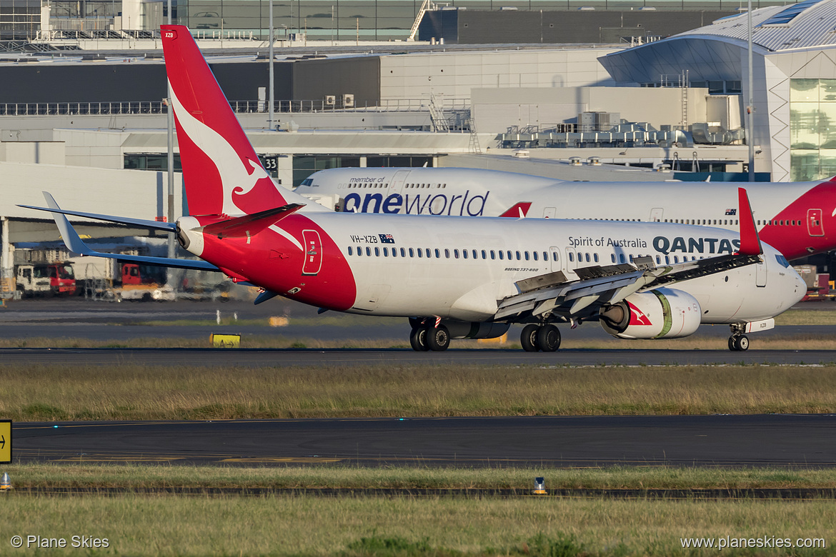 Qantas Boeing 737-800 VH-XZB at Sydney Kingsford Smith International Airport (YSSY/SYD) Qantas Boeing 737-800 VH-XZB at Sydney Kingsford Smith International Airport (YSSY/SYD)