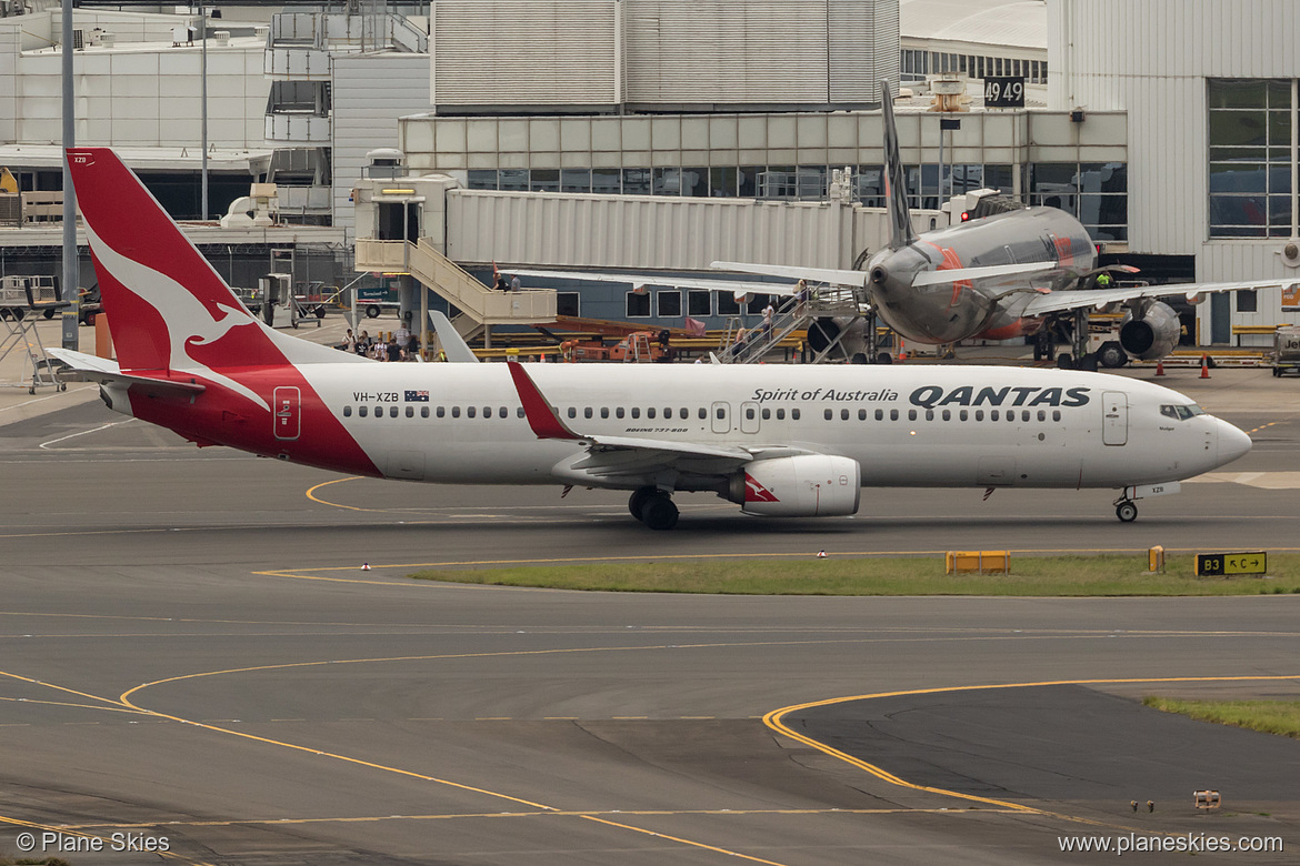 Qantas Boeing 737-800 VH-XZB at Sydney Kingsford Smith International Airport (YSSY/SYD)