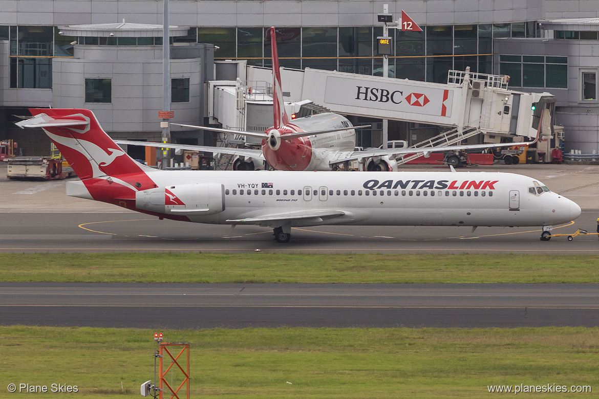 QantasLink Boeing 717-200 VH-YQY at Sydney Kingsford Smith International Airport (YSSY/SYD) QantasLink Boeing 717-200 VH-YQY at Sydney Kingsford Smith International Airport (YSSY/SYD)