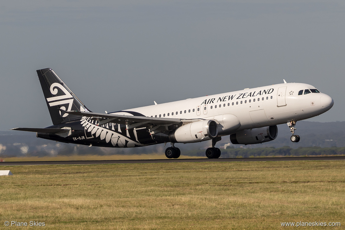 Air New Zealand Airbus A320-200 ZK-OJB at Sydney Kingsford Smith International Airport (YSSY/SYD)