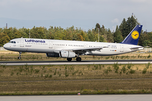 Lufthansa Airbus A321-200 D-AIDM at Frankfurt am Main International Airport (EDDF/FRA)