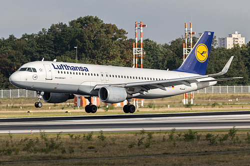 Lufthansa Airbus A320-200 D-AIUD at Frankfurt am Main International Airport (EDDF/FRA)