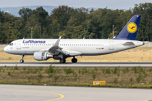 Lufthansa Airbus A320-200 D-AIUI at Frankfurt am Main International Airport (EDDF/FRA)