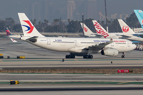 China Eastern Airlines Airbus A330-200 B-5903 at Los Angeles International Airport (KLAX/LAX) China Eastern Airlines Airbus A330-200 B-5903 at Los Angeles International Airport (KLAX/LAX)