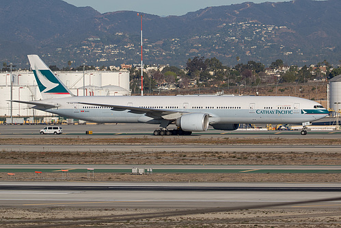 Cathay Pacific Boeing 777-300ER B-KQI at Los Angeles International Airport (KLAX/LAX)