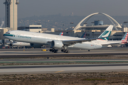 Cathay Pacific Boeing 777-300ER B-KQW at Los Angeles International Airport (KLAX/LAX) Cathay Pacific Boeing 777-300ER B-KQW at Los Angeles International Airport (KLAX/LAX)