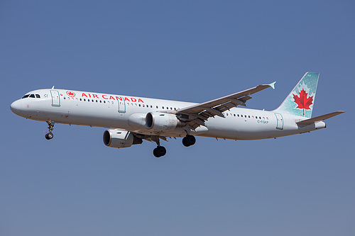 Air Canada Airbus A321-200 C-FGKP at Los Angeles International Airport (KLAX/LAX)