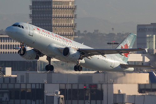 Air Canada Airbus A320-200 C-FKCO at Los Angeles International Airport (KLAX/LAX)