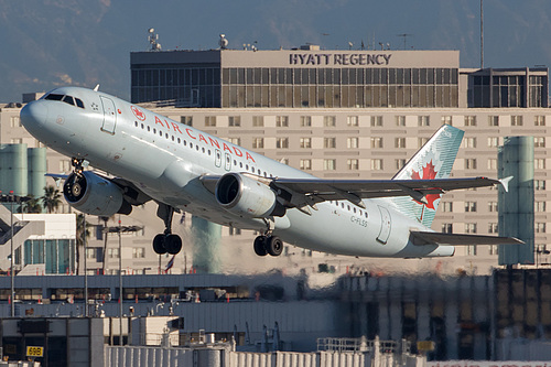 Air Canada Airbus A320-200 C-FLSS at Los Angeles International Airport (KLAX/LAX)