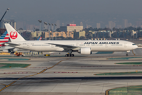 Japan Airlines Boeing 777-300ER JA736J at Los Angeles International Airport (KLAX/LAX) Japan Airlines Boeing 777-300ER JA736J at Los Angeles International Airport (KLAX/LAX)