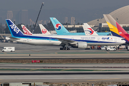 All Nippon Airways Boeing 777-300ER JA780A at Los Angeles International Airport (KLAX/LAX) All Nippon Airways Boeing 777-300ER JA780A at Los Angeles International Airport (KLAX/LAX)