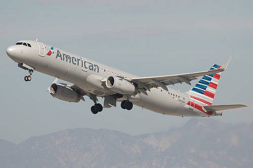 American Airlines Airbus A321-200 N105NN at Los Angeles International Airport (KLAX/LAX)