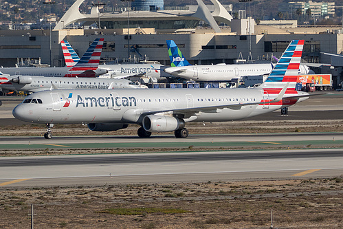 American Airlines Airbus A321-200 N111ZM at Los Angeles International Airport (KLAX/LAX) American Airlines Airbus A321-200 N111ZM at Los Angeles International Airport (KLAX/LAX)