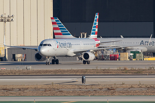 American Airlines Airbus A321-200 N119NN at Los Angeles International Airport (KLAX/LAX)