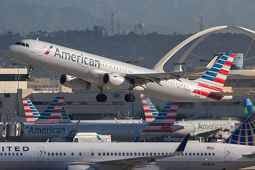 American Airlines Airbus A321-200 N129AA at Los Angeles International Airport (KLAX/LAX)