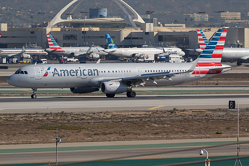 American Airlines Airbus A321-200 N138AN at Los Angeles International Airport (KLAX/LAX)