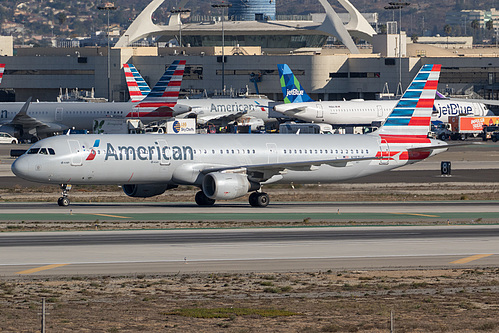 American Airlines Airbus A321-200 N187US at Los Angeles International Airport (KLAX/LAX) American Airlines Airbus A321-200 N187US at Los Angeles International Airport (KLAX/LAX)