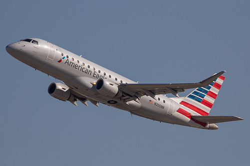 Compass Airlines Embraer ERJ-175 N200NN at Los Angeles International Airport (KLAX/LAX)