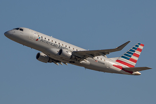 Compass Airlines Embraer ERJ-175 N206NN at Los Angeles International Airport (KLAX/LAX)