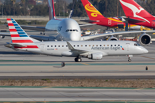 Compass Airlines Embraer ERJ-175 N207AN at Los Angeles International Airport (KLAX/LAX)
