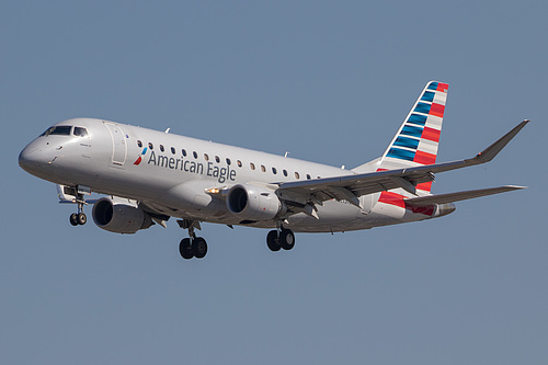 Compass Airlines Embraer ERJ-175 N219NN at Los Angeles International Airport (KLAX/LAX)