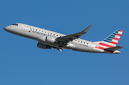 Compass Airlines Embraer ERJ-175 N219NN at Los Angeles International Airport (KLAX/LAX)