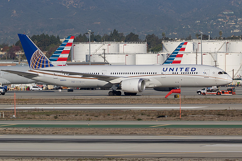 United Airlines Boeing 787-9 N26970 at Los Angeles International Airport (KLAX/LAX)