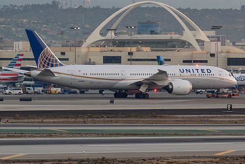 United Airlines Boeing 787-9 N29961 at Los Angeles International Airport (KLAX/LAX)