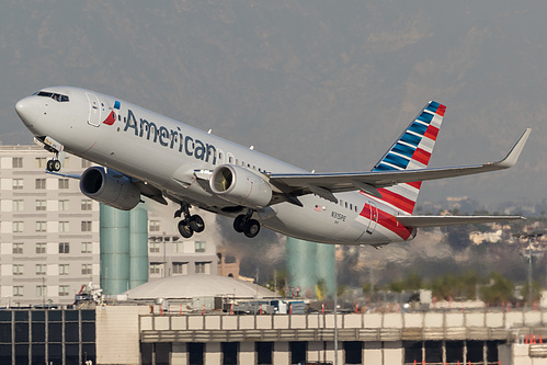 American Airlines Boeing 737-800 N315PE at Los Angeles International Airport (KLAX/LAX)