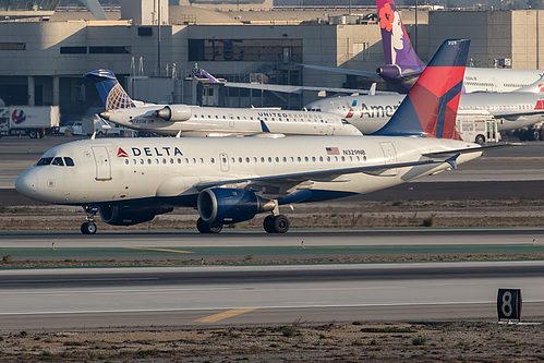 Delta Air Lines Airbus A319-100 N329NB at Los Angeles International Airport (KLAX/LAX) Delta Air Lines Airbus A319-100 N329NB at Los Angeles International Airport (KLAX/LAX)