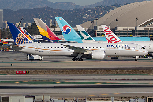 United Airlines Boeing 787-9 N36962 at Los Angeles International Airport (KLAX/LAX) United Airlines Boeing 787-9 N36962 at Los Angeles International Airport (KLAX/LAX)