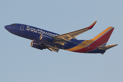 Southwest Airlines Boeing 737-700 N405WN at Los Angeles International Airport (KLAX/LAX) Southwest Airlines Boeing 737-700 N405WN at Los Angeles International Airport (KLAX/LAX)