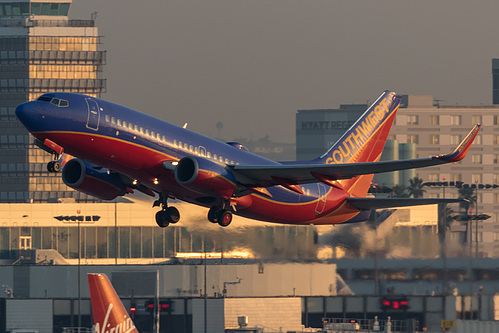 Southwest Airlines Boeing 737-700 N442WN at Los Angeles International Airport (KLAX/LAX)