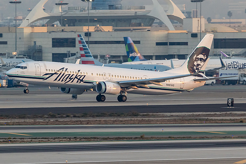 Alaska Airlines Boeing 737-900ER N461AS at Los Angeles International Airport (KLAX/LAX) Alaska Airlines Boeing 737-900ER N461AS at Los Angeles International Airport (KLAX/LAX)
