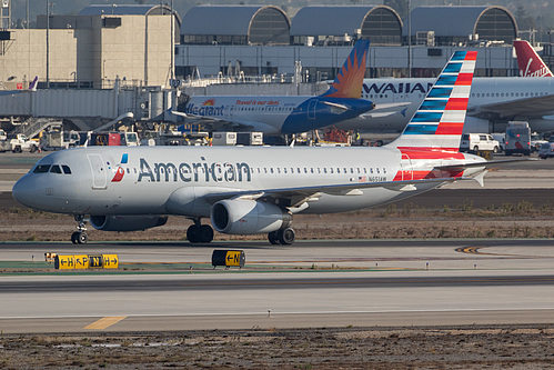 American Airlines Airbus A320-200 N651AW at Los Angeles International Airport (KLAX/LAX)