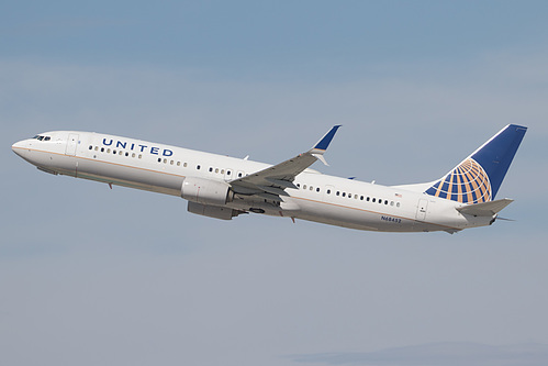 United Airlines Boeing 737-900ER N68452 at Los Angeles International Airport (KLAX/LAX) United Airlines Boeing 737-900ER N68452 at Los Angeles International Airport (KLAX/LAX)