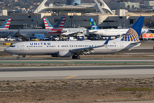 United Airlines Boeing 737-900ER N68807 at Los Angeles International Airport (KLAX/LAX) United Airlines Boeing 737-900ER N68807 at Los Angeles International Airport (KLAX/LAX)