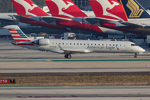 SkyWest Airlines Canadair CRJ-700 N710SK at Los Angeles International Airport (KLAX/LAX)