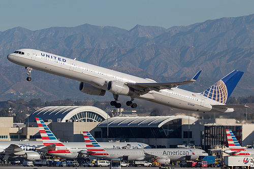 United Airlines Boeing 757-300 N75858 at Los Angeles International Airport (KLAX/LAX) United Airlines Boeing 757-300 N75858 at Los Angeles International Airport (KLAX/LAX)