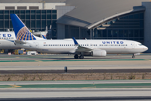 United Airlines Boeing 737-800 N77535 at Los Angeles International Airport (KLAX/LAX)