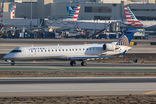 SkyWest Airlines Canadair CRJ-700 N779SK at Los Angeles International Airport (KLAX/LAX) SkyWest Airlines Canadair CRJ-700 N779SK at Los Angeles International Airport (KLAX/LAX)