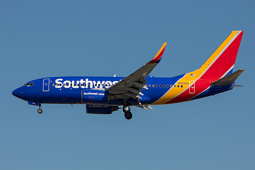 Southwest Airlines Boeing 737-700 N7840A at Los Angeles International Airport (KLAX/LAX)
