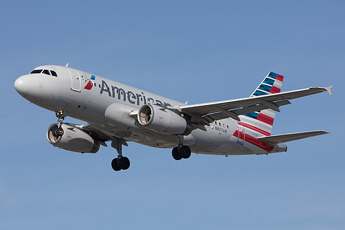 American Airlines Airbus A319-100 N807AW at Los Angeles International Airport (KLAX/LAX)