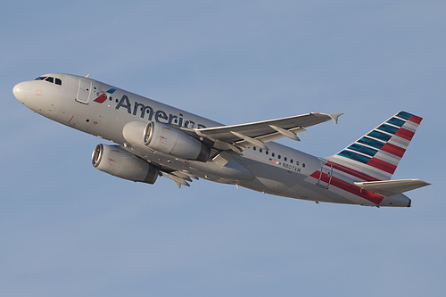 American Airlines Airbus A319-100 N807AW at Los Angeles International Airport (KLAX/LAX)